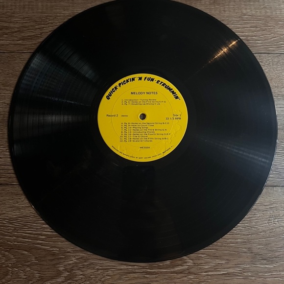 Vintage 1970 Quick-Pickin' 'N Fun-Strummin' LP Vinyl & Books Guitar Course - Picture 6 of 6